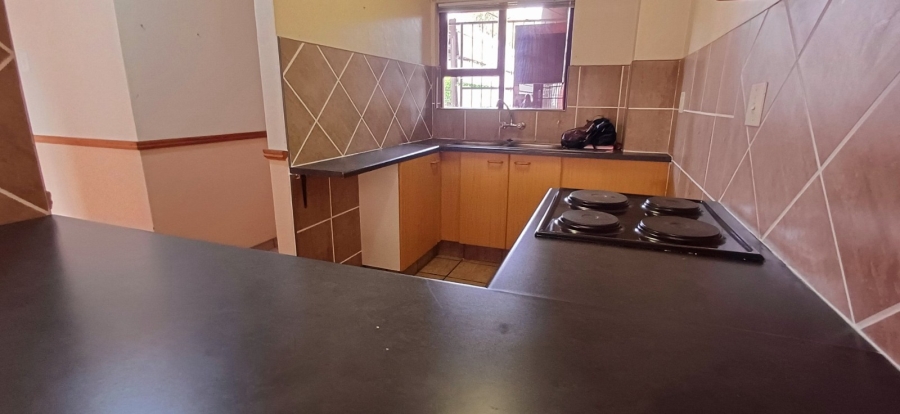2 Bedroom Property for Sale in Langenhovenpark Free State
